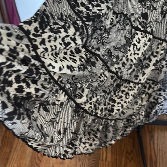 Style & Co Black and White V-Neck Sleeveless Midi Dress - Picture 3 of 5